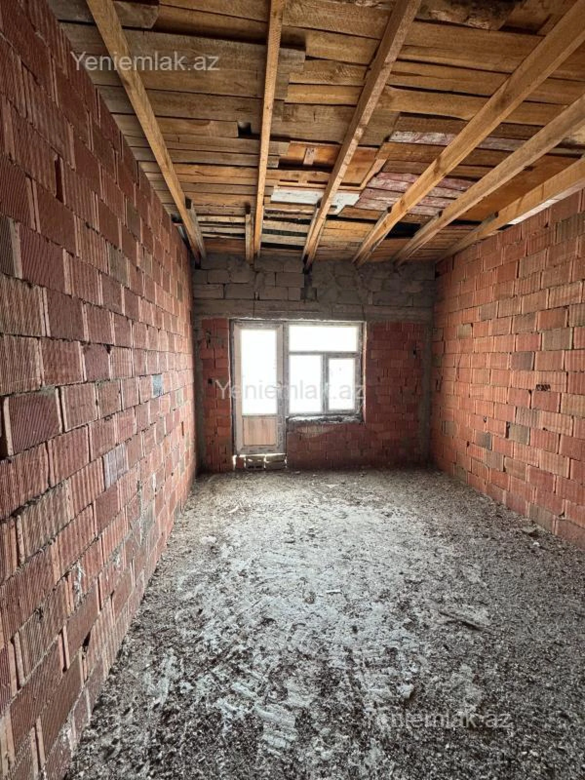 Satılır 3 otaqlı yeni tikili 100 m²