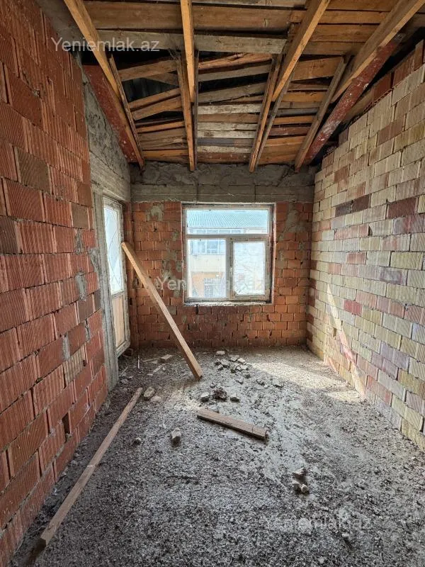 Satılır 3 otaqlı yeni tikili 100 m²