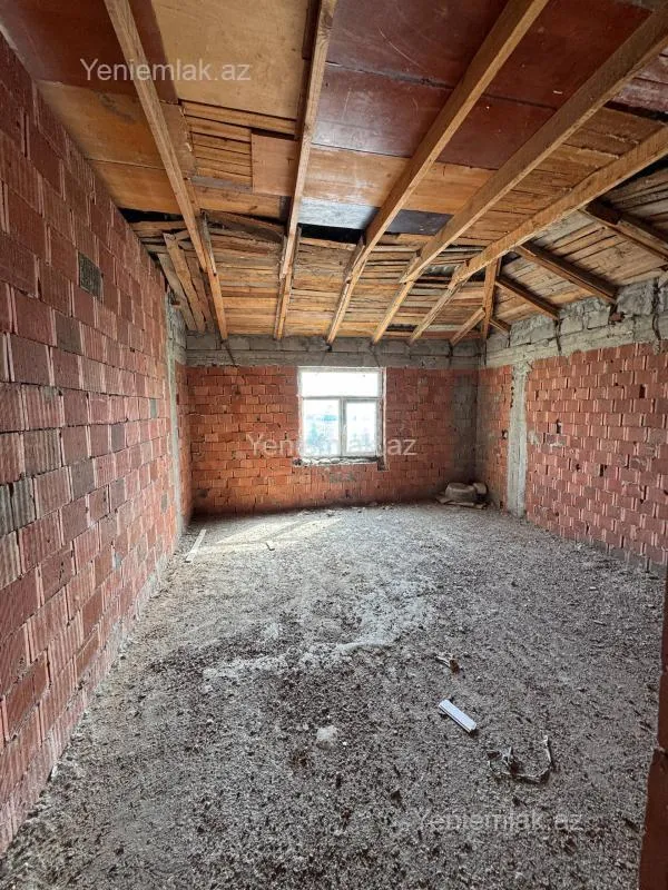 Satılır 3 otaqlı yeni tikili 100 m²