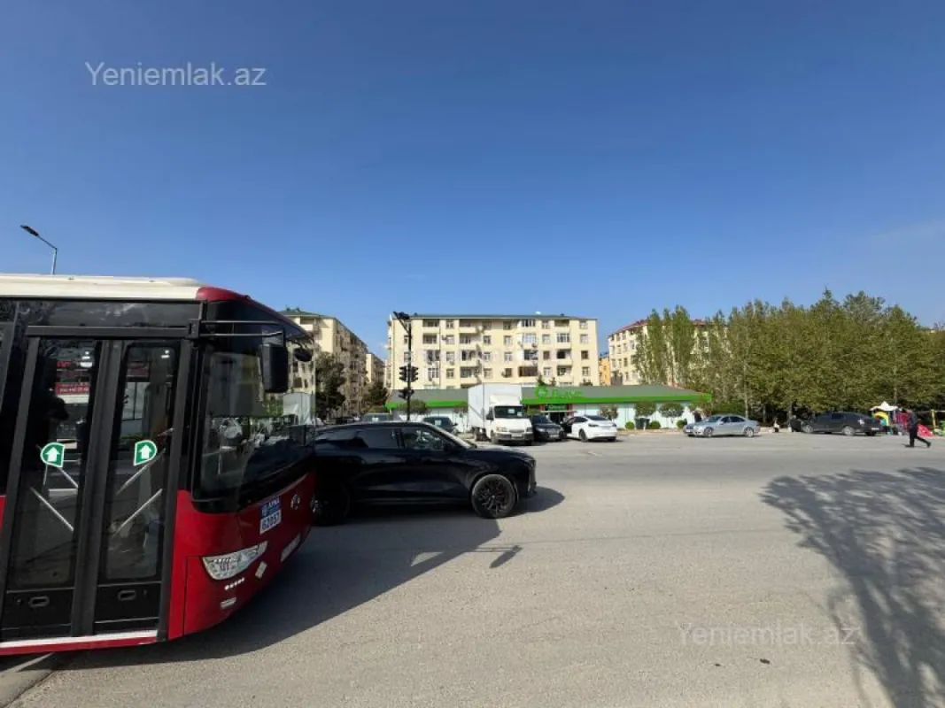 Satılır 3 otaqlı yeni tikili 100 m²