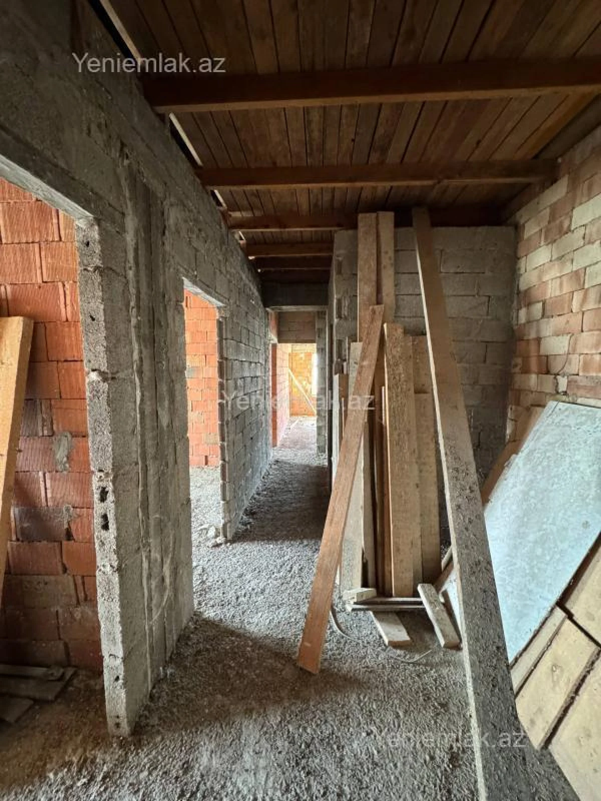 Satılır 3 otaqlı yeni tikili 100 m²