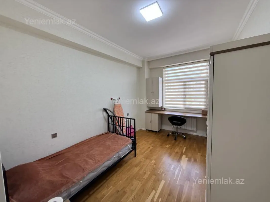 Satılır 3 otaqlı yeni tikili 87 m²