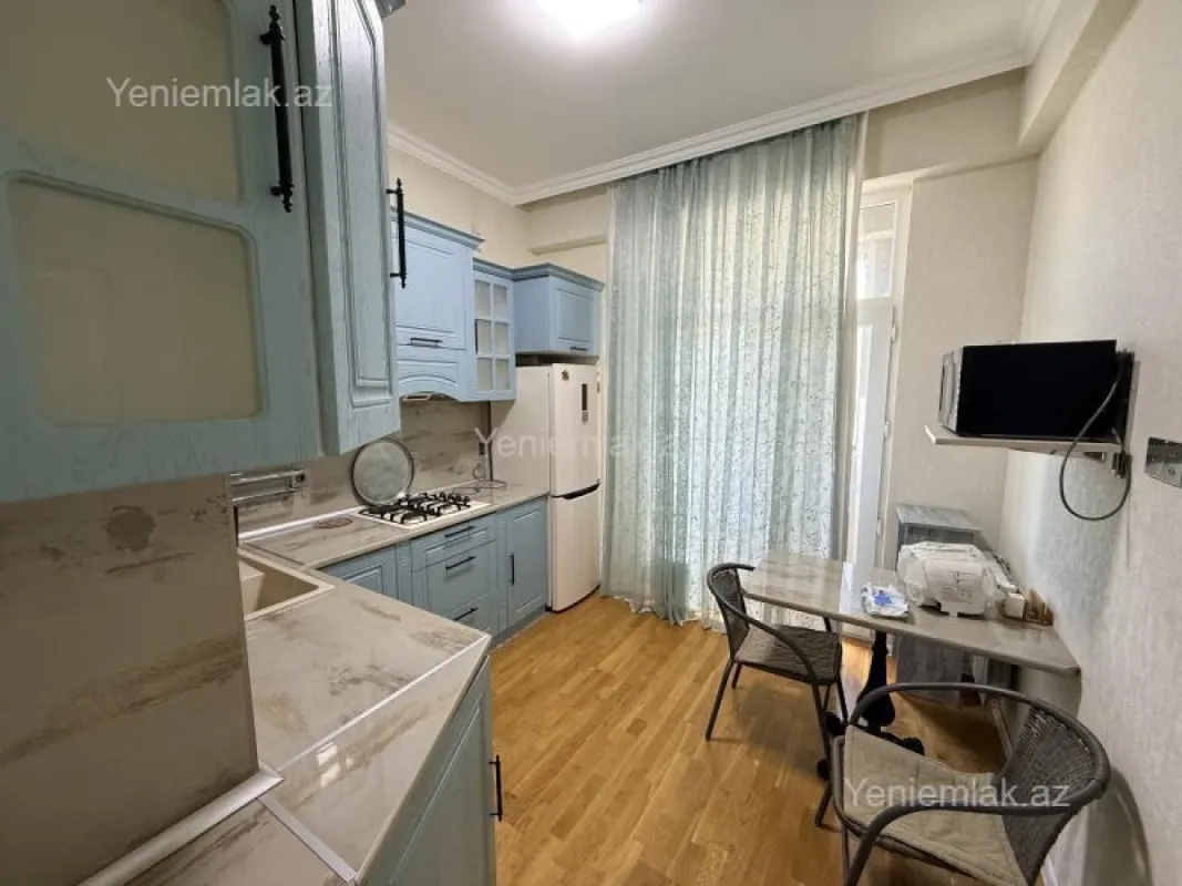 Satılır 3 otaqlı yeni tikili 87 m²