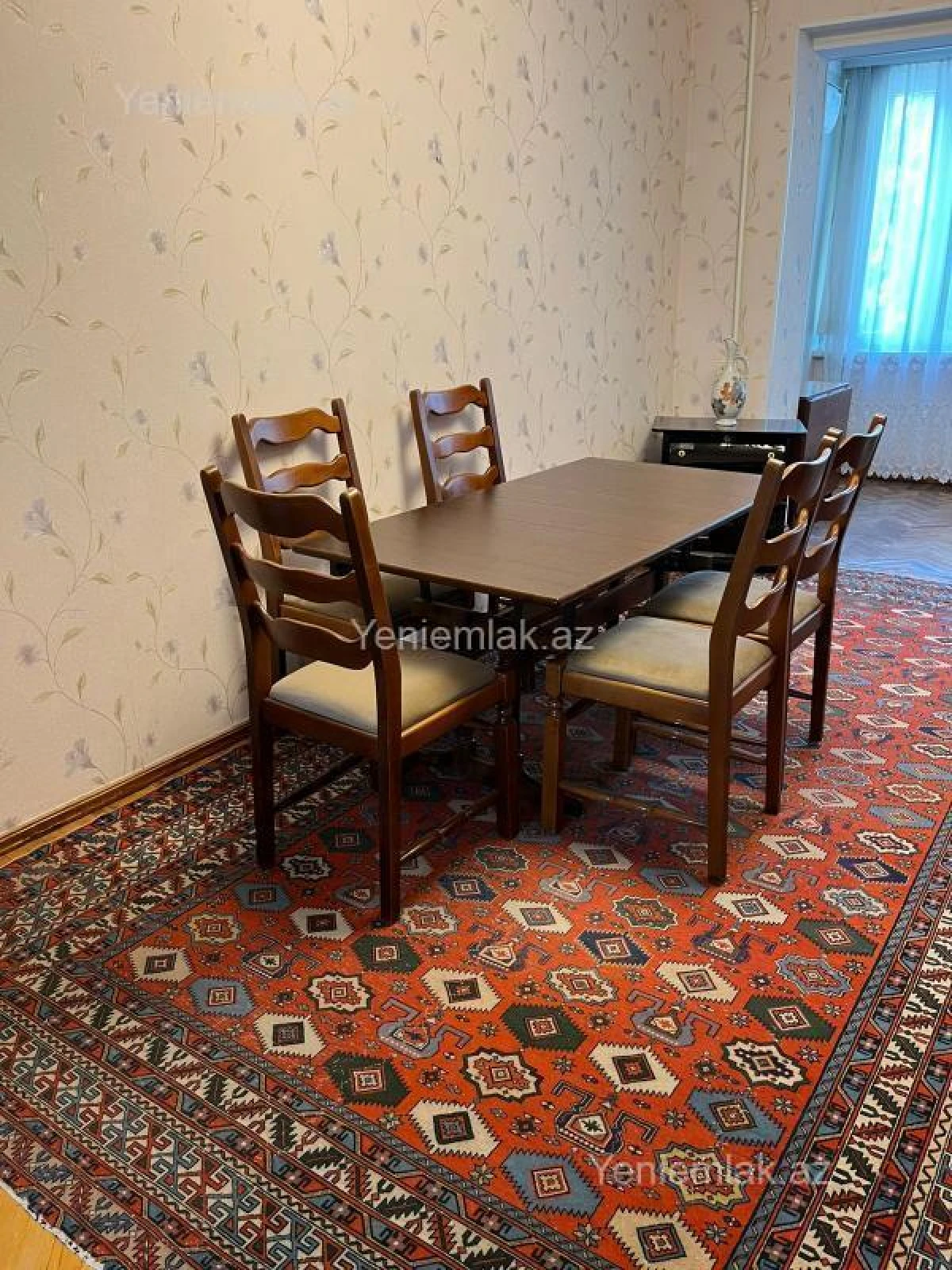 Satılır 3 otaqlı köhnə tikili 60 m²
