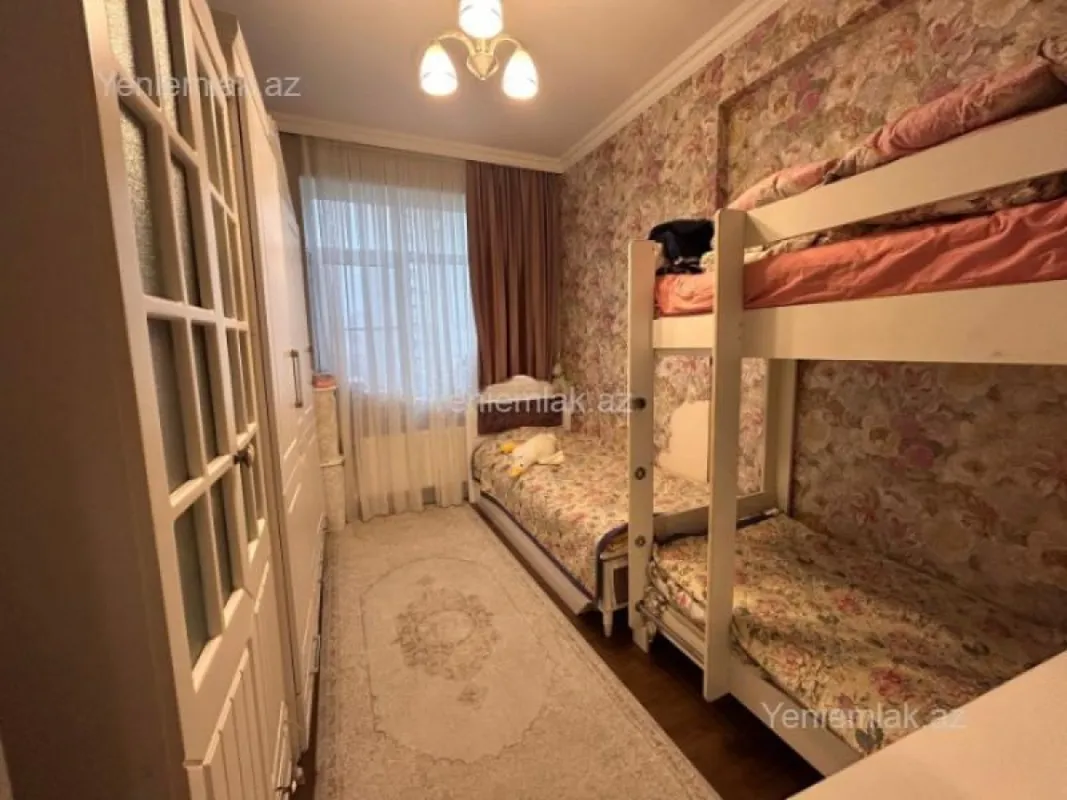 Satılır 2 otaqlı yeni tikili 65 m²