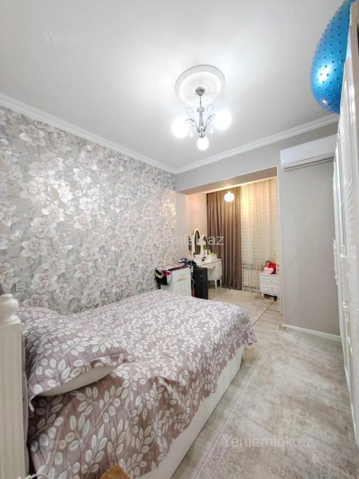 Satılır 3 otaqlı yeni tikili 95 m²