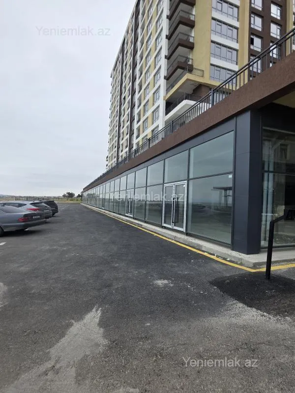 Satılır 16 otaqlı obyekt 2800 m²