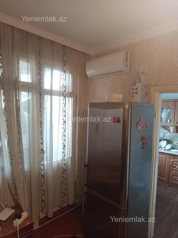 Satılır 2 otaqlı köhnə tikili 55 m²