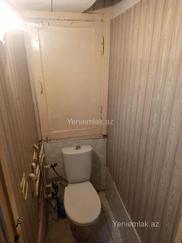 Satılır 2 otaqlı köhnə tikili 55 m²