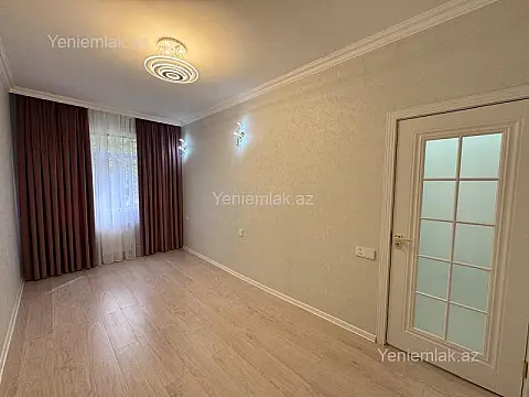 Satılır 2 otaqlı köhnə tikili 55 m²