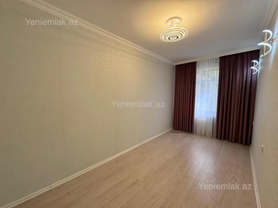 Satılır 2 otaqlı köhnə tikili 55 m²