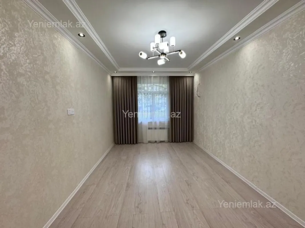Satılır 2 otaqlı köhnə tikili 55 m²