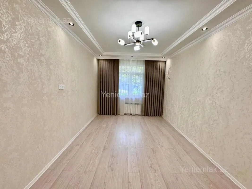 Satılır 2 otaqlı köhnə tikili 55 m²