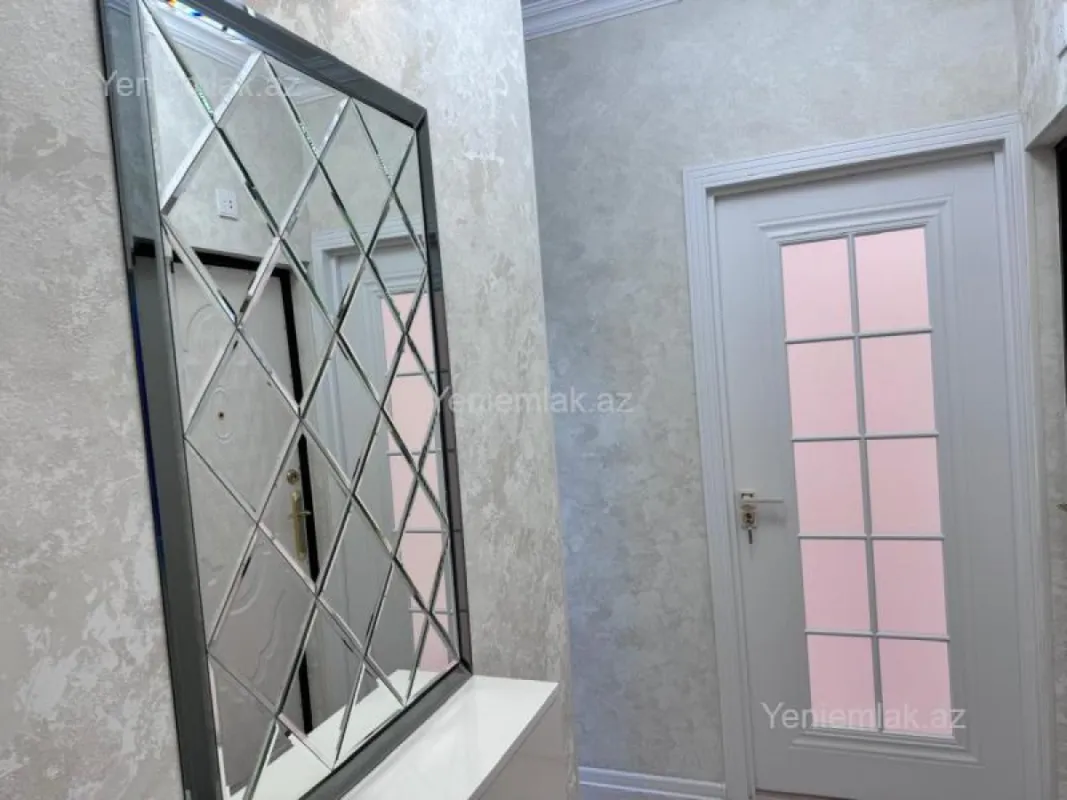 Satılır 2 otaqlı köhnə tikili 55 m²