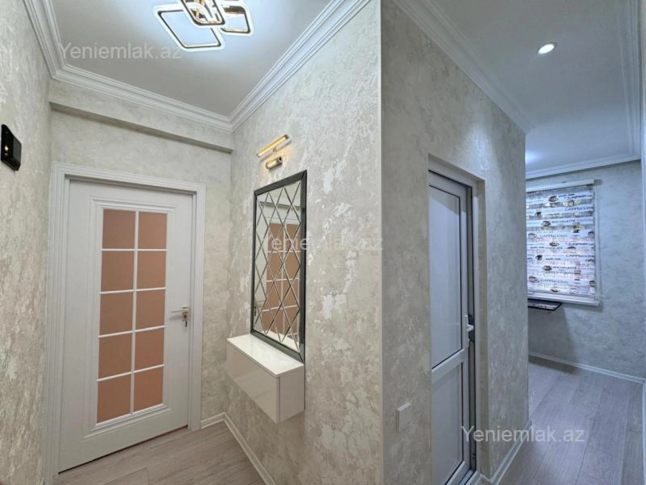 Satılır 2 otaqlı köhnə tikili 55 m²