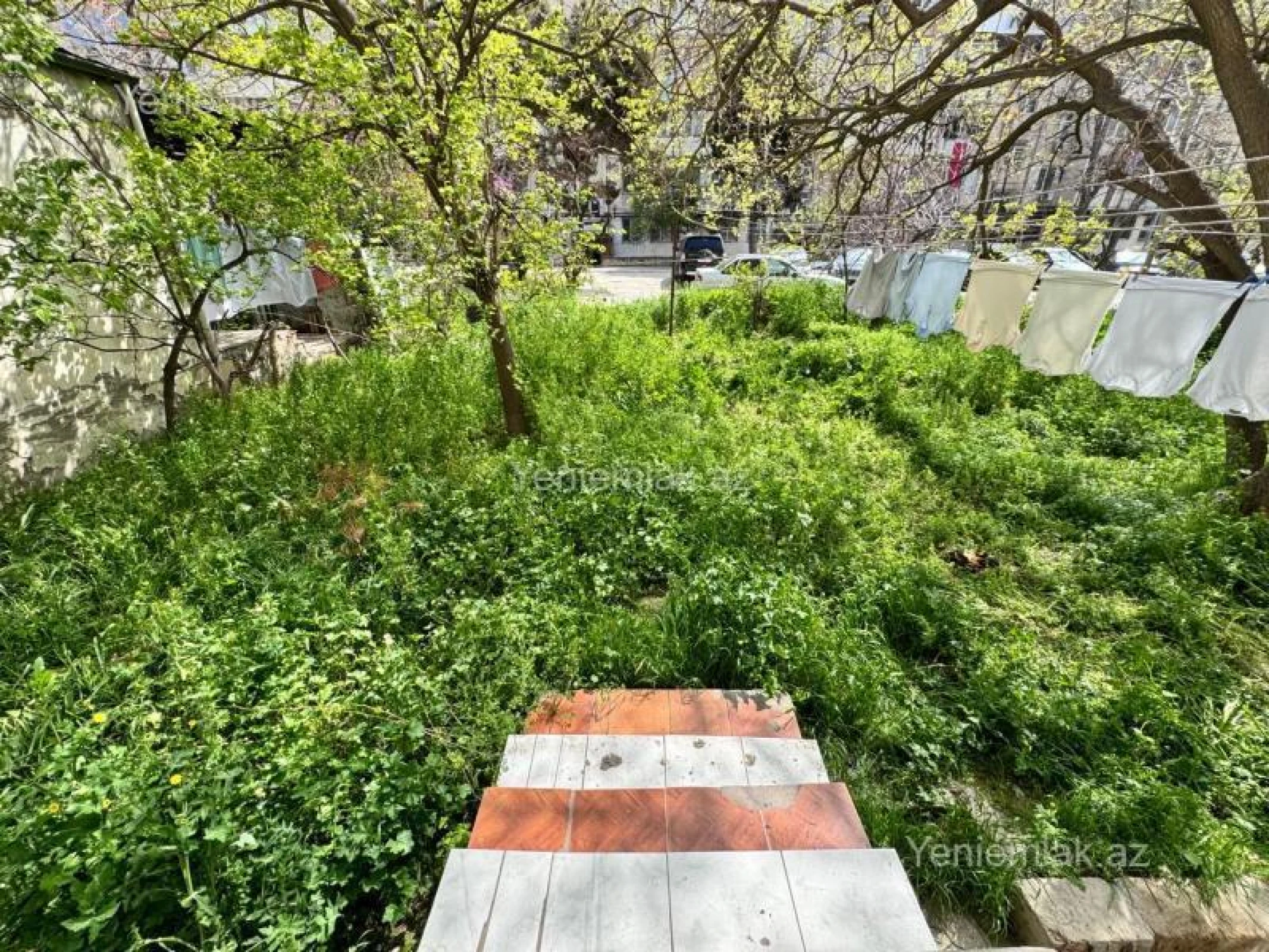 Satılır 2 otaqlı köhnə tikili 55 m²
