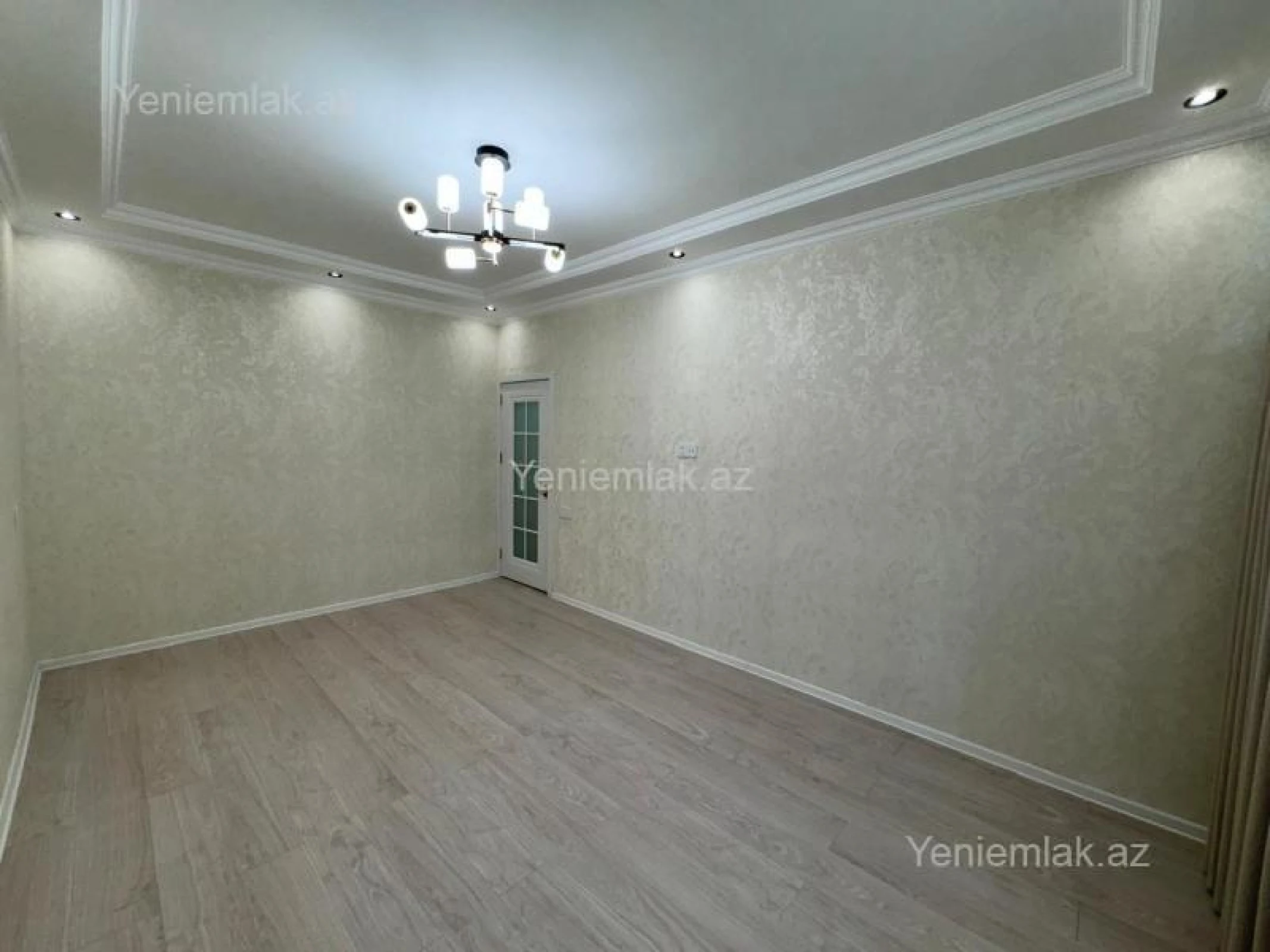 Satılır 2 otaqlı köhnə tikili 55 m²