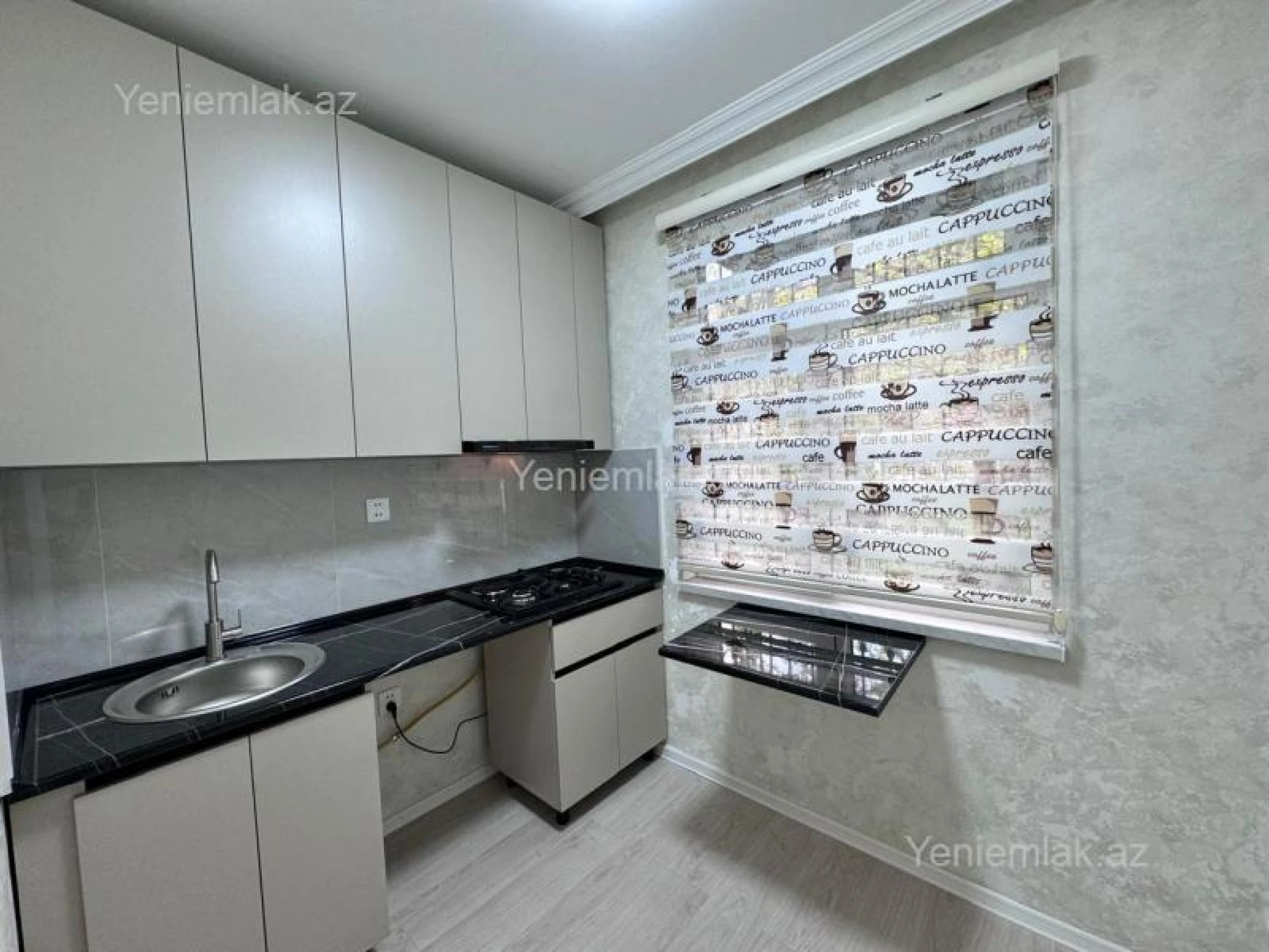 Satılır 2 otaqlı köhnə tikili 55 m²