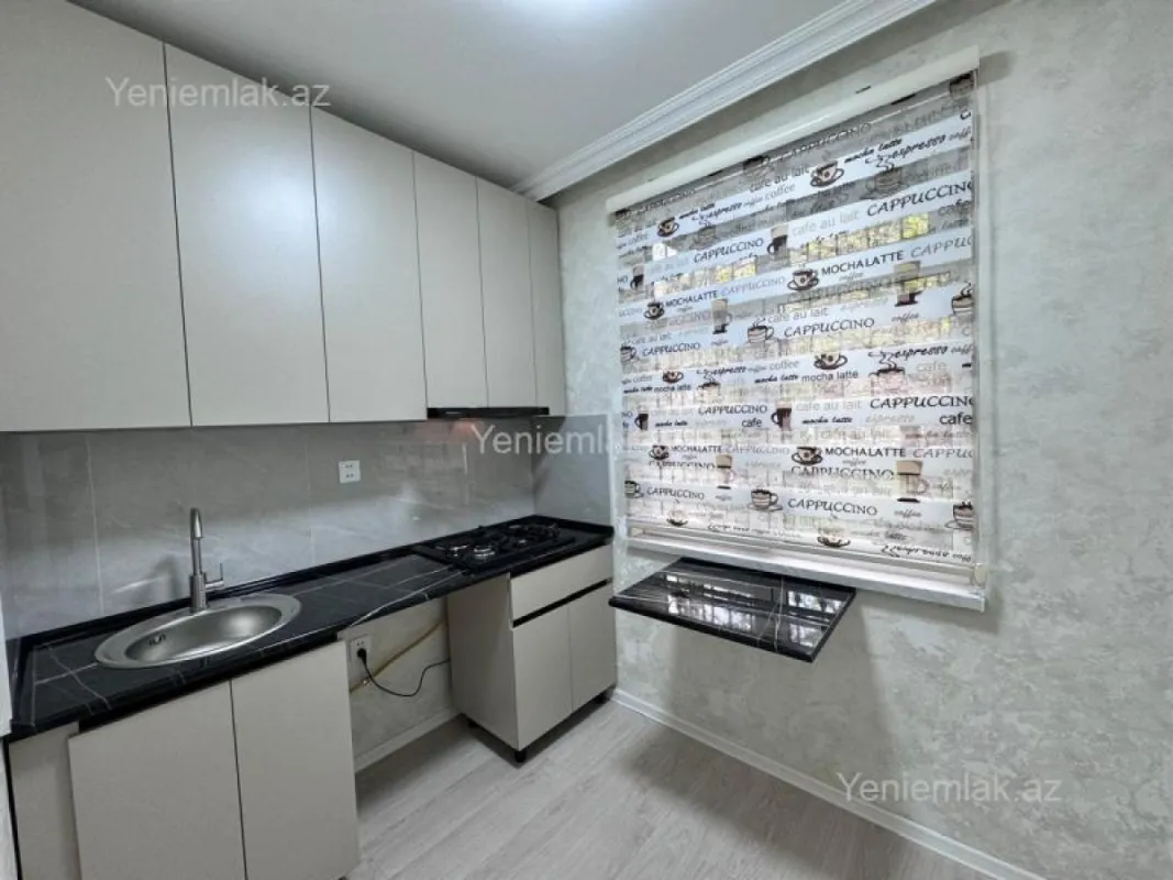 Satılır 2 otaqlı köhnə tikili 55 m²