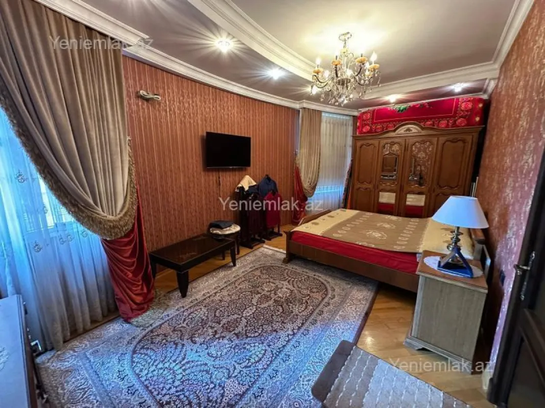 Satılır 3 otaqlı yeni tikili 125 m²