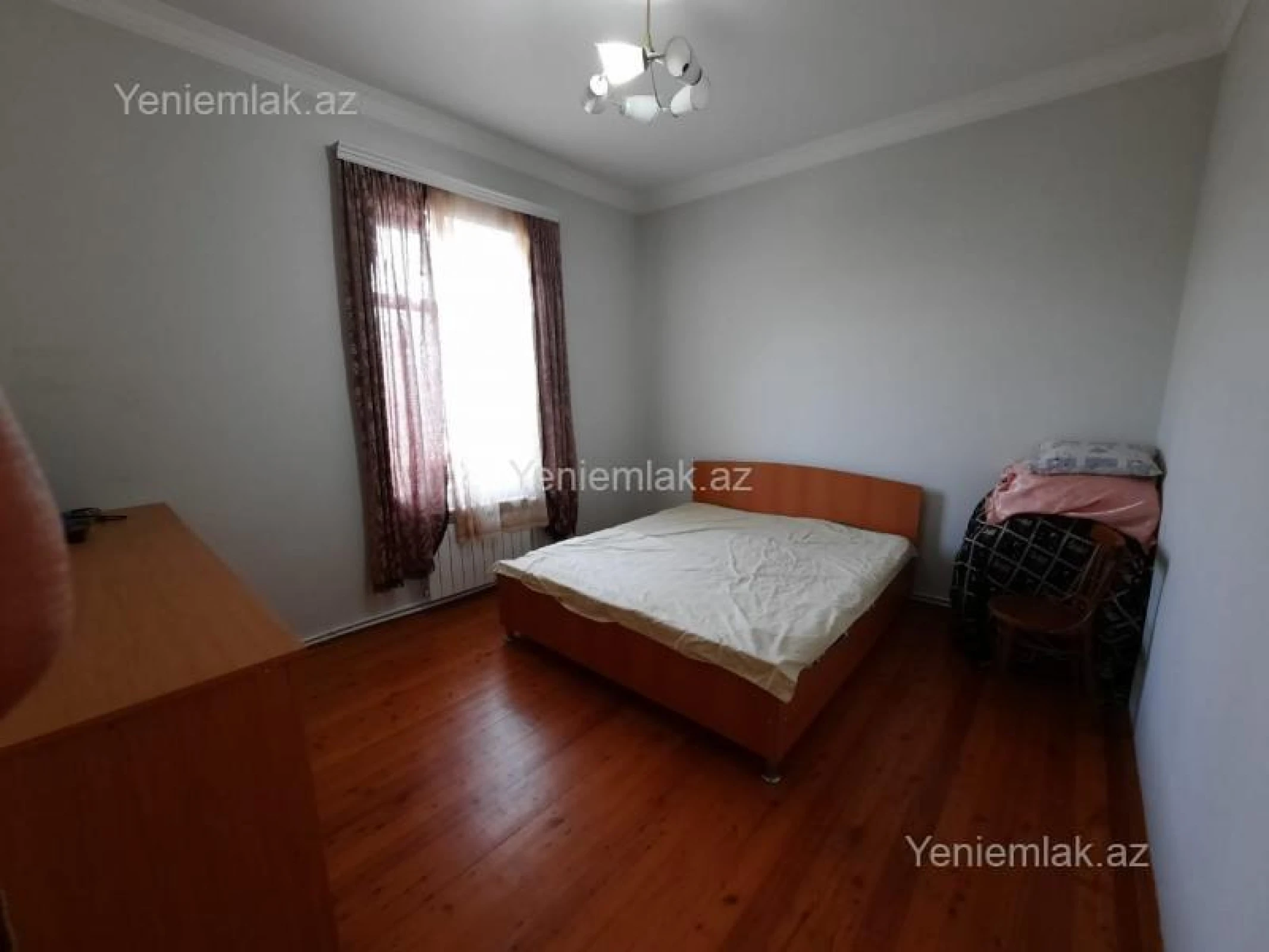 Satılır 6 otaqlı həyət evi 220 m²