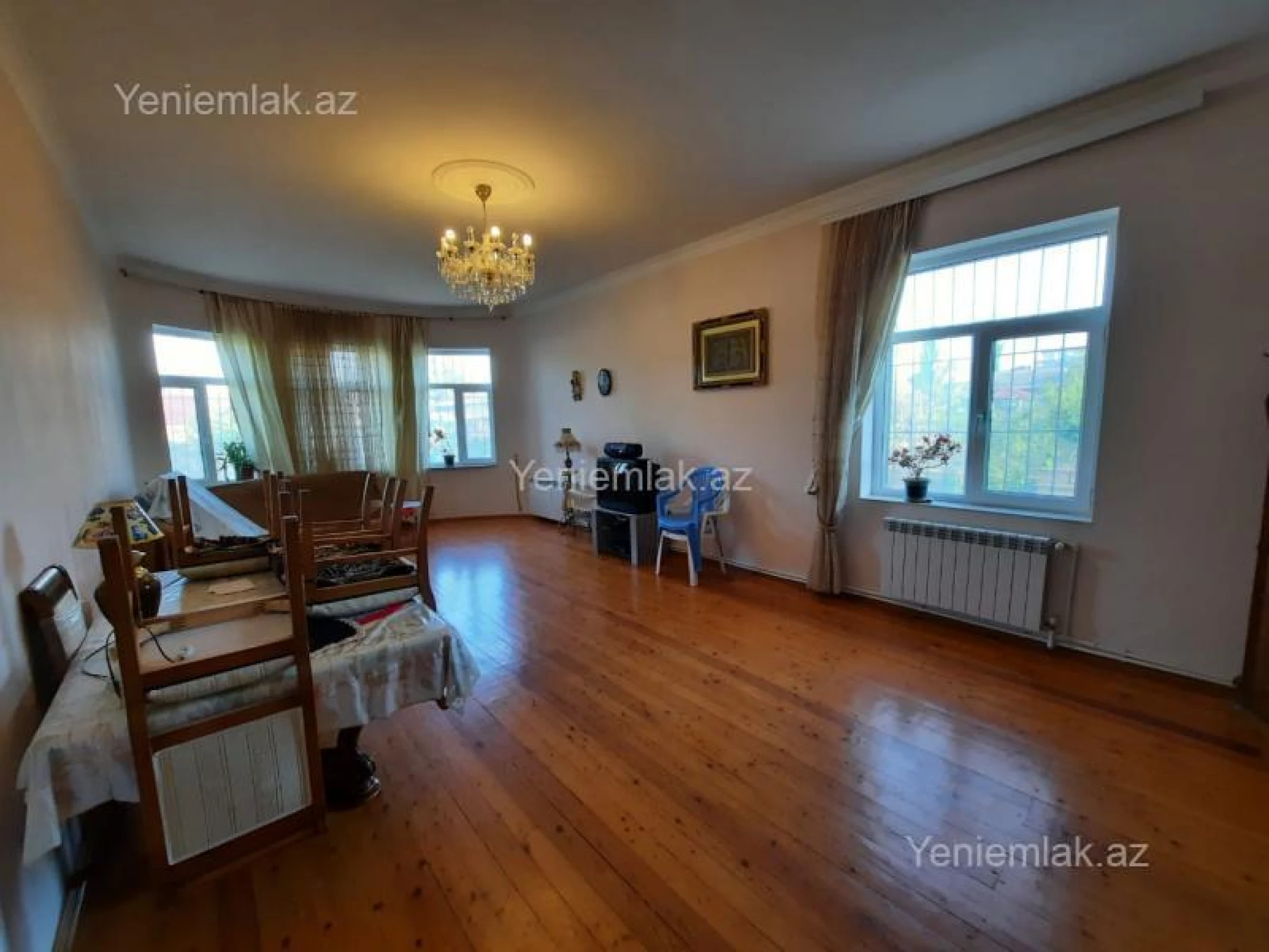 Satılır 6 otaqlı həyət evi 220 m²