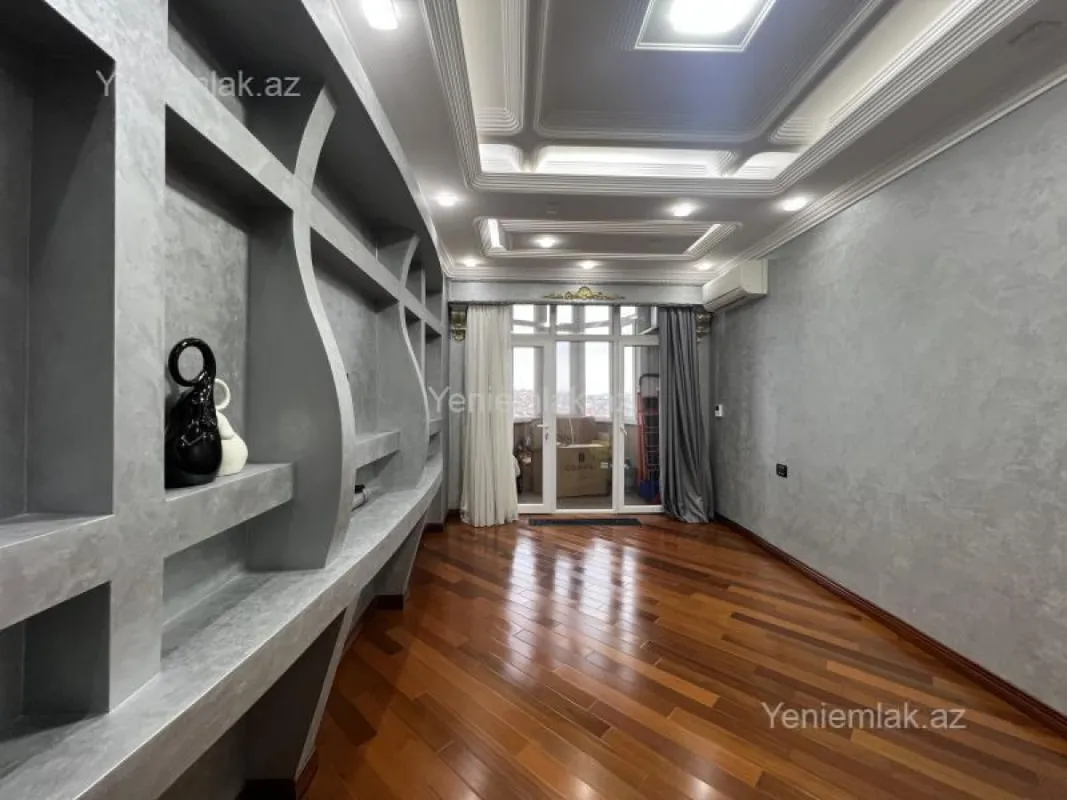 Satılır 4 otaqlı yeni tikili 176 m²