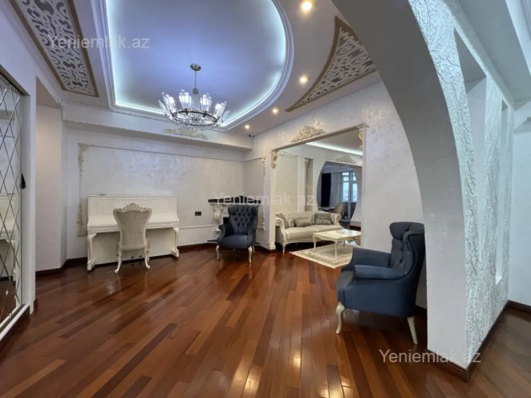 Satılır 4 otaqlı yeni tikili 176 m²