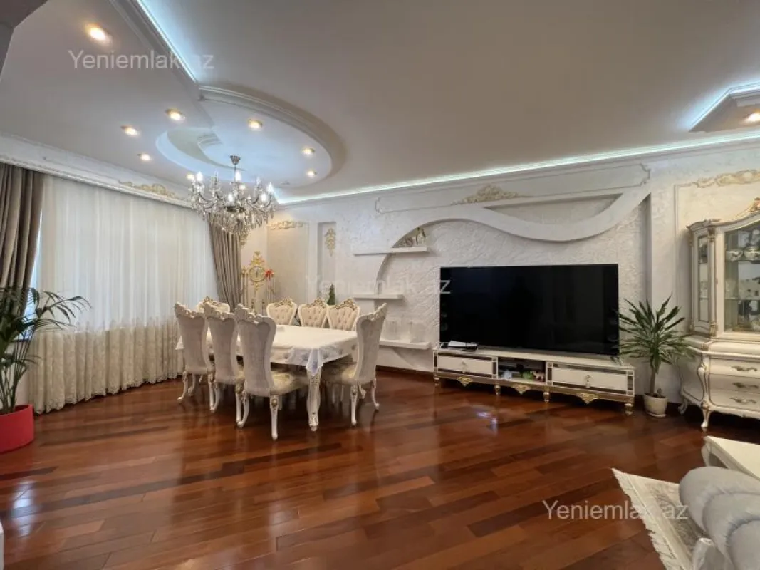 Satılır 4 otaqlı yeni tikili 176 m²