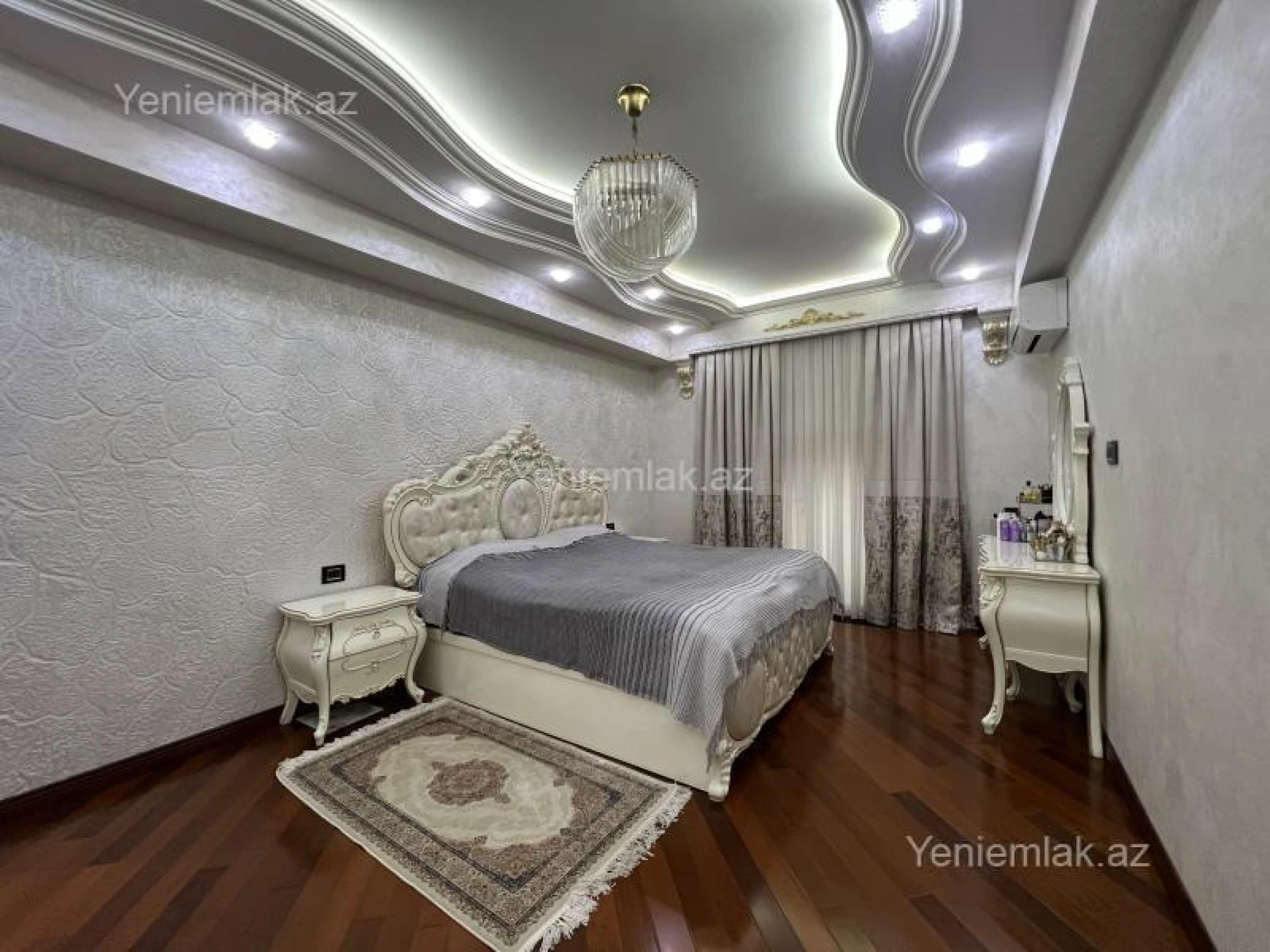 Satılır 4 otaqlı yeni tikili 176 m²