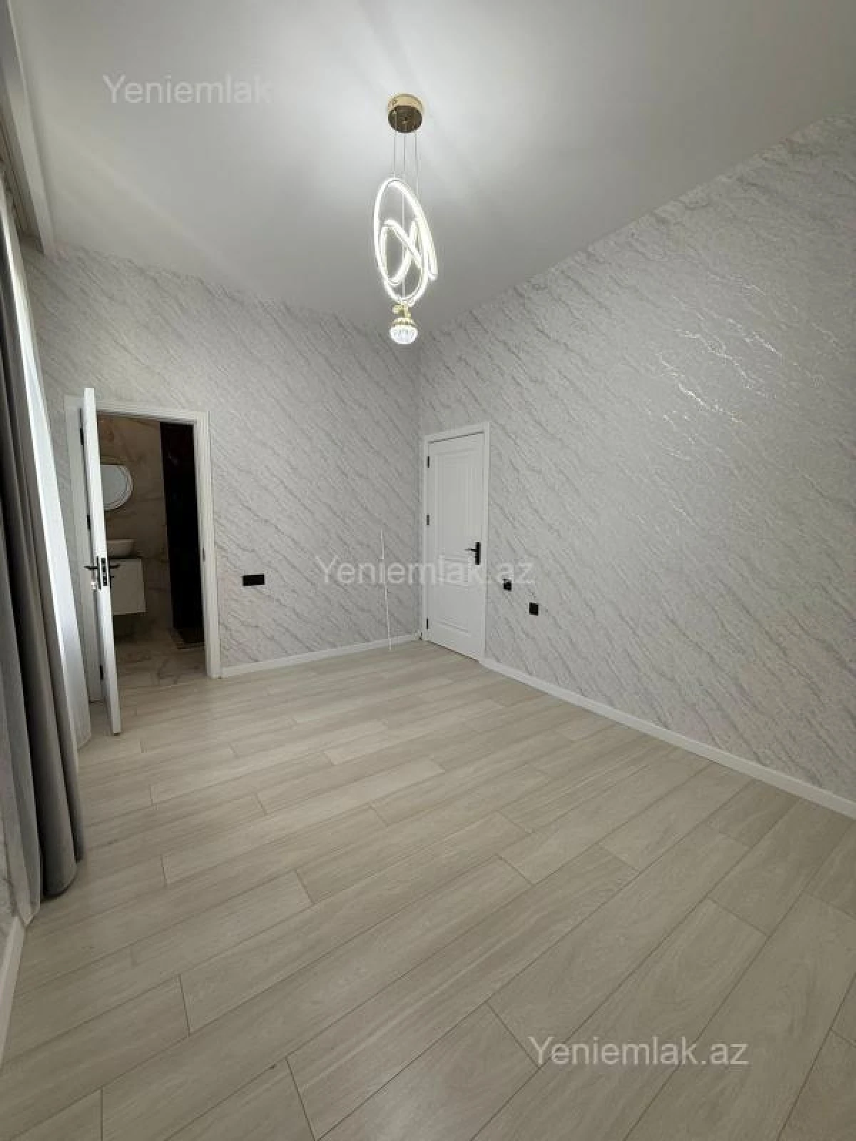 Satılır 4 otaqlı həyət evi 130 m²