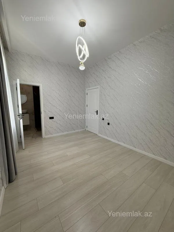 Satılır 4 otaqlı həyət evi 130 m²