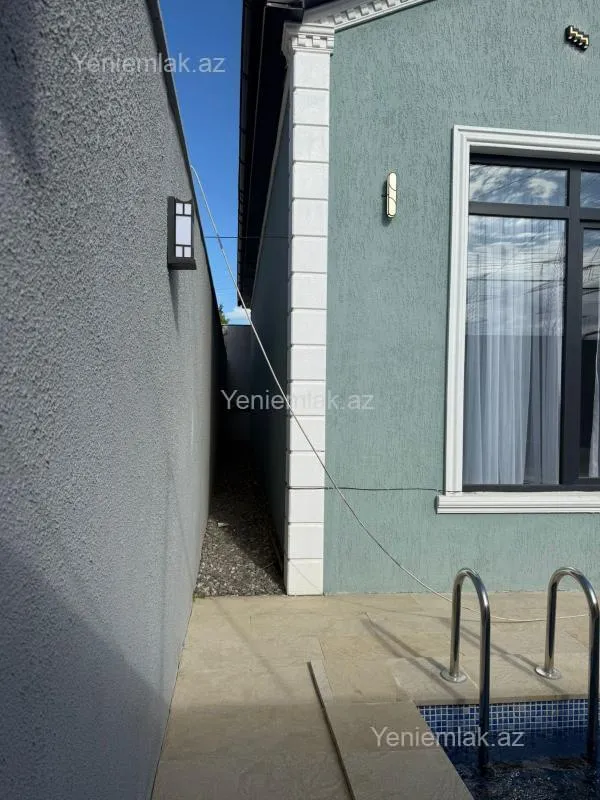 Satılır 4 otaqlı həyət evi 130 m²