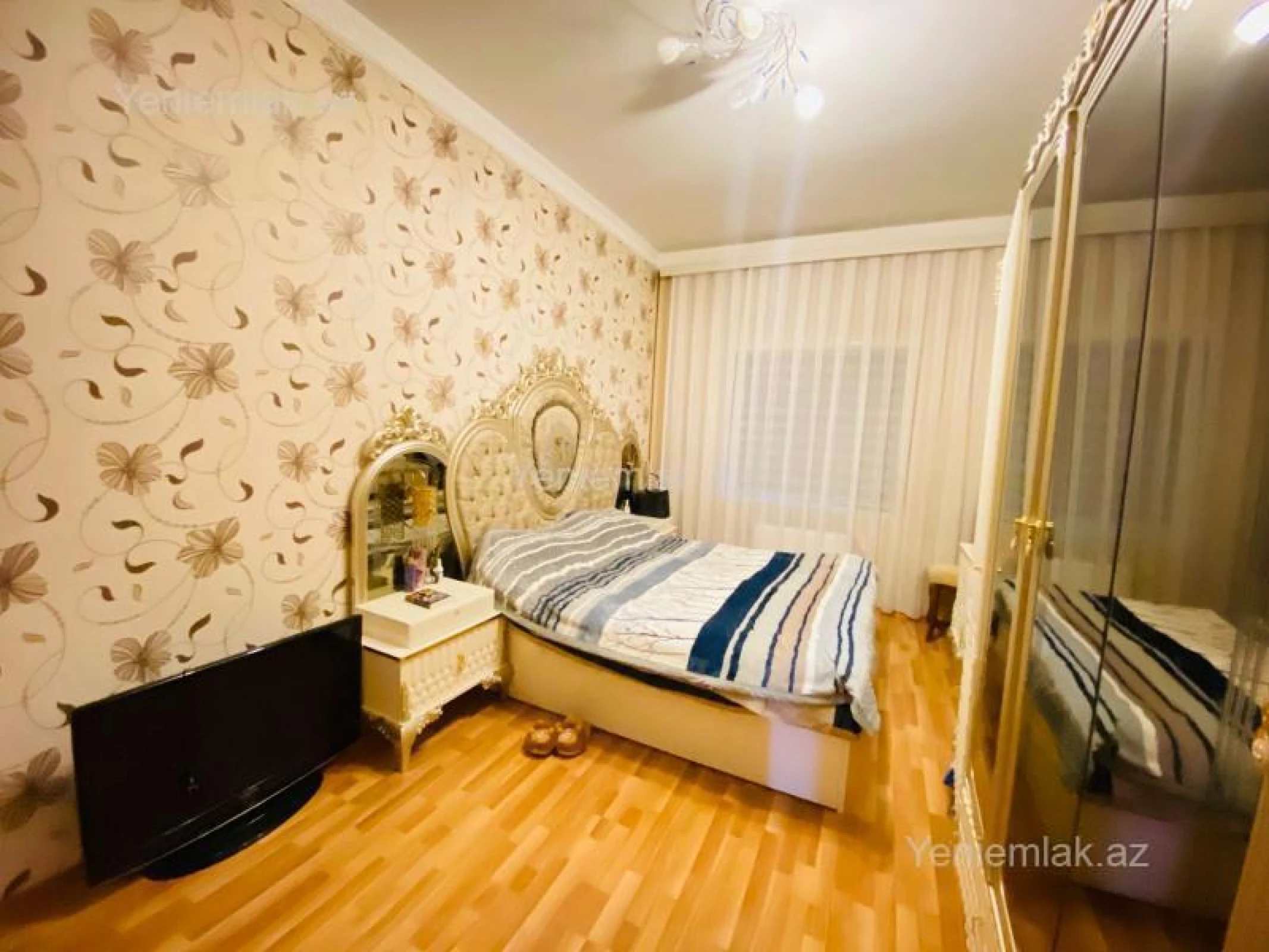 Satılır 3 otaqlı yeni tikili 80 m²
