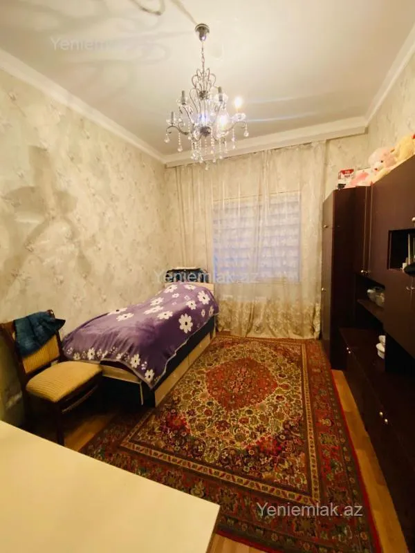 Satılır 3 otaqlı yeni tikili 80 m²