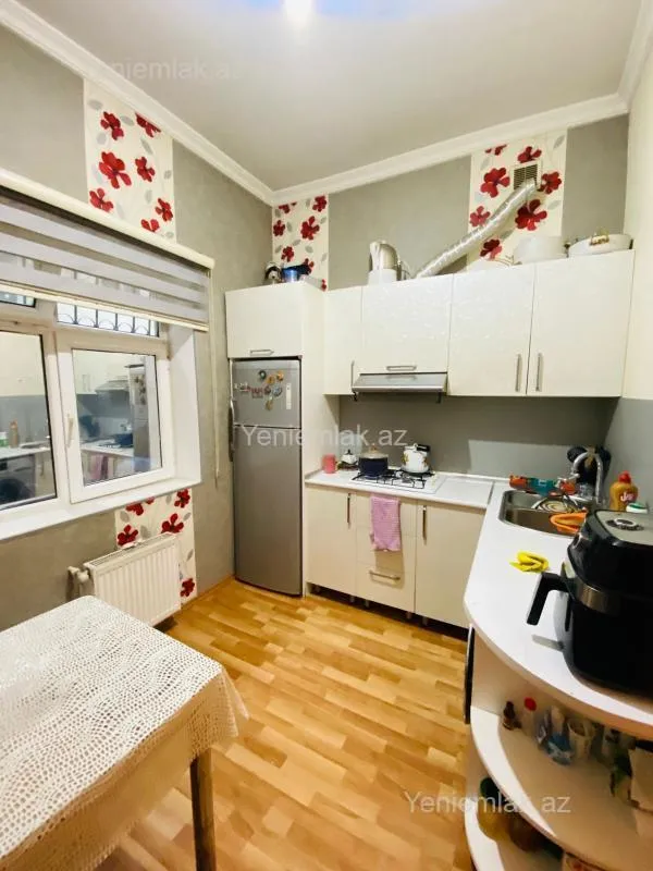 Satılır 3 otaqlı yeni tikili 80 m²