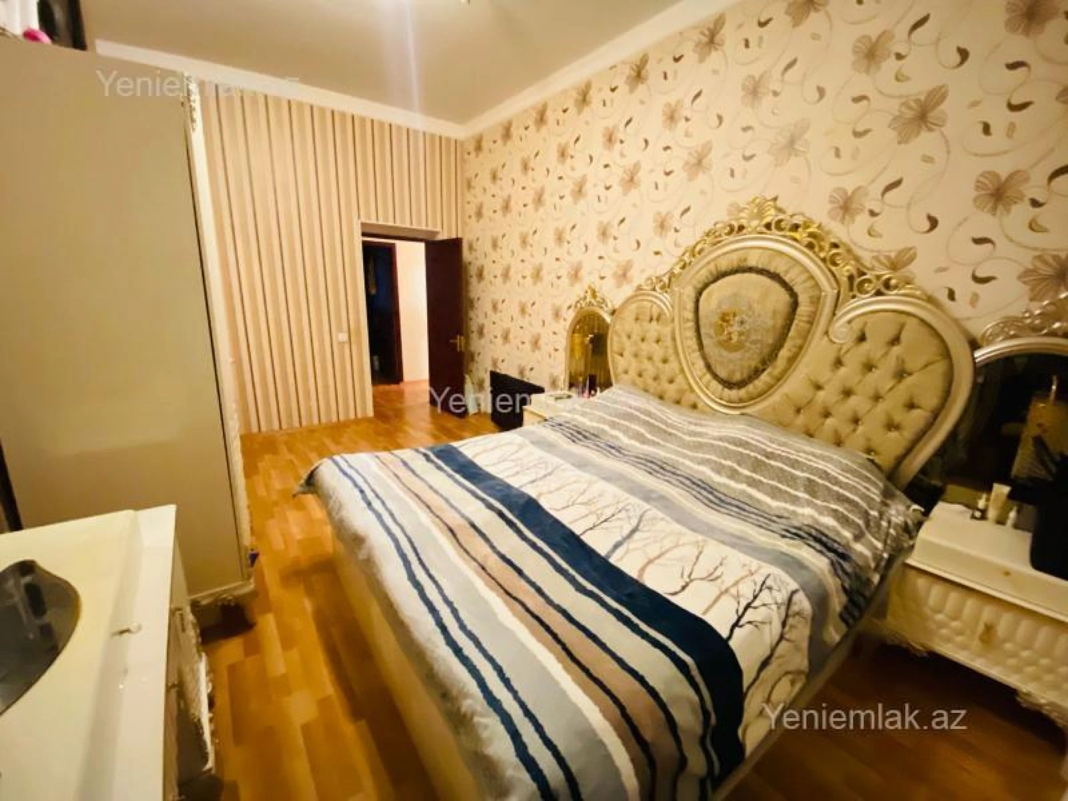 Satılır 3 otaqlı yeni tikili 80 m²