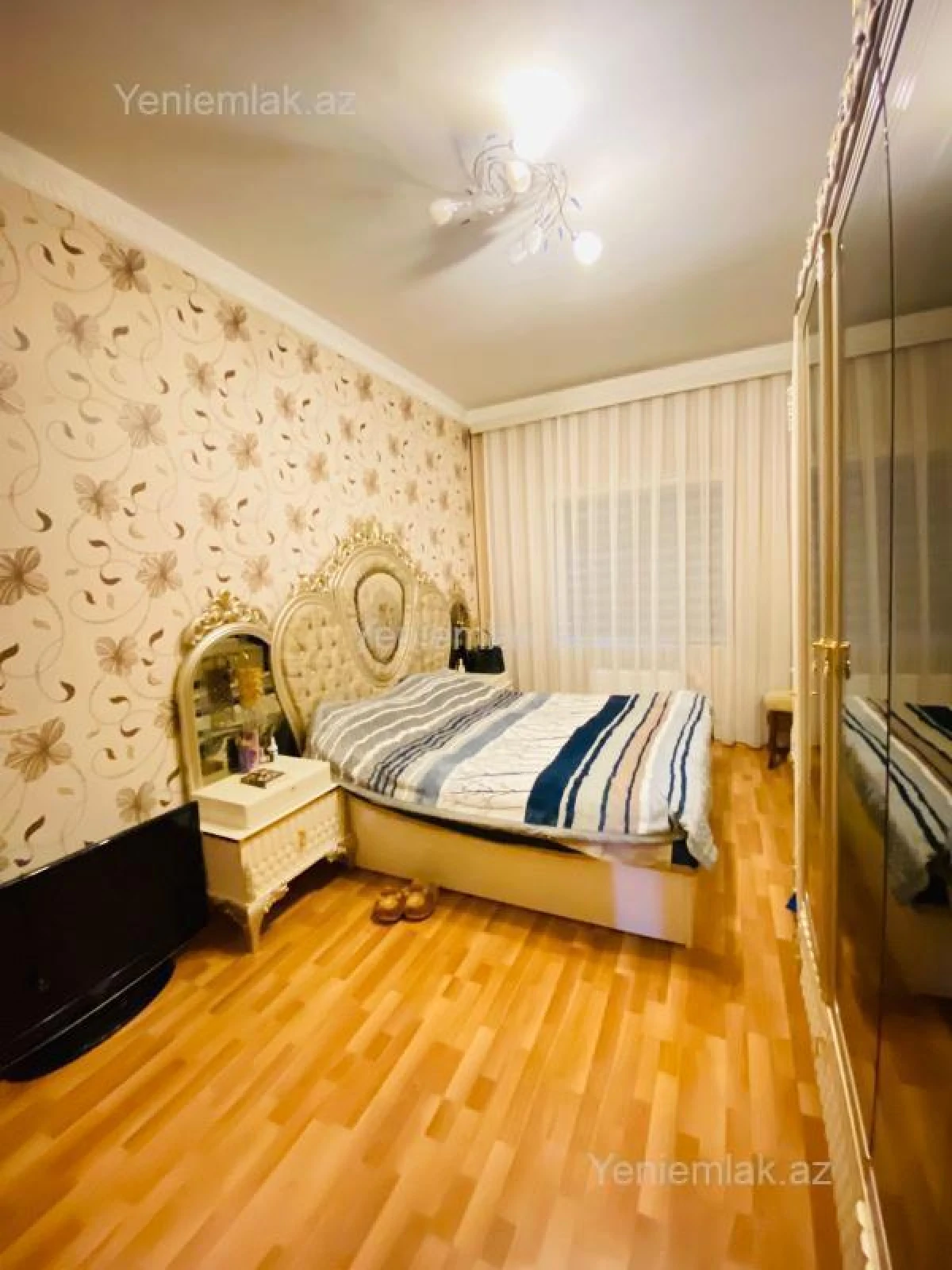 Satılır 3 otaqlı yeni tikili 80 m²