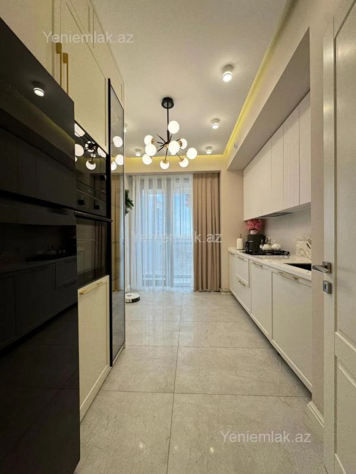 Satılır 3 otaqlı yeni tikili 100 m²