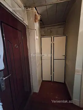 Satılır 1 otaqlı köhnə tikili 32 m²