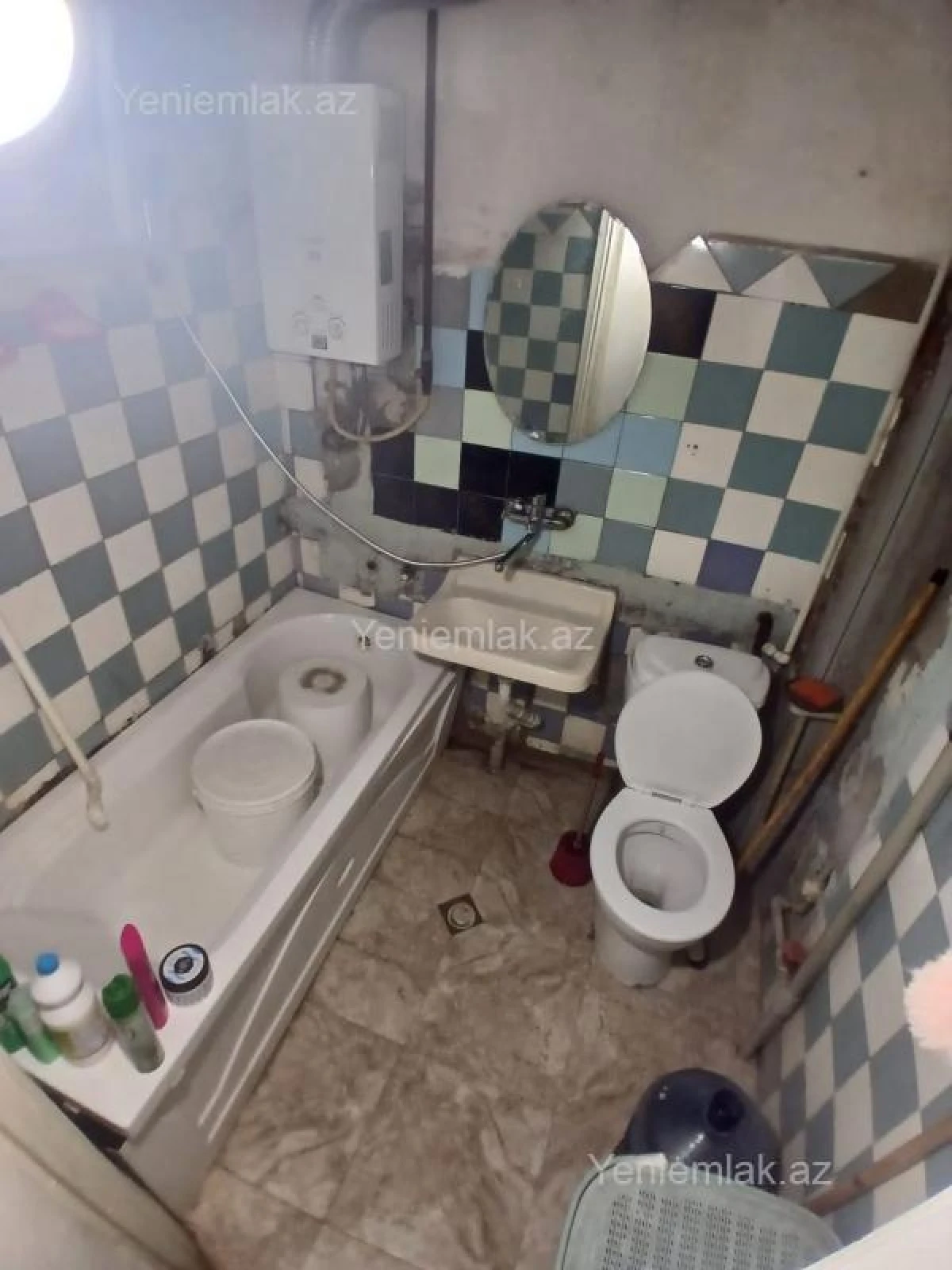 Satılır 2 otaqlı köhnə tikili 45 m²