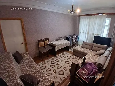 Satılır 2 otaqlı köhnə tikili 45 m²
