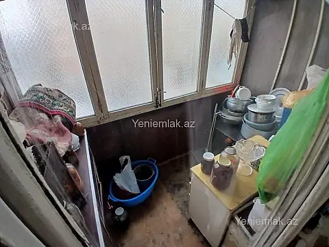 Satılır 2 otaqlı köhnə tikili 45 m²
