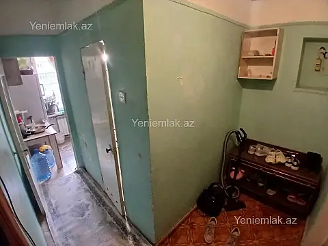 Satılır 2 otaqlı köhnə tikili 45 m²