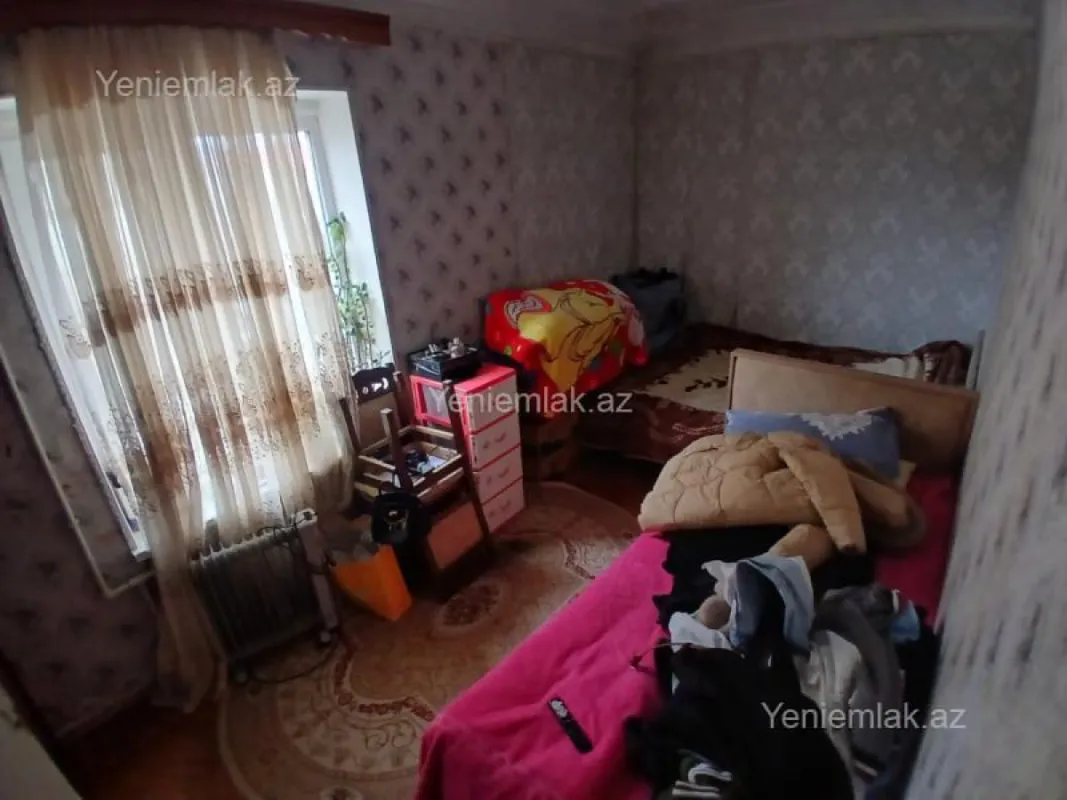 Satılır 2 otaqlı köhnə tikili 45 m²