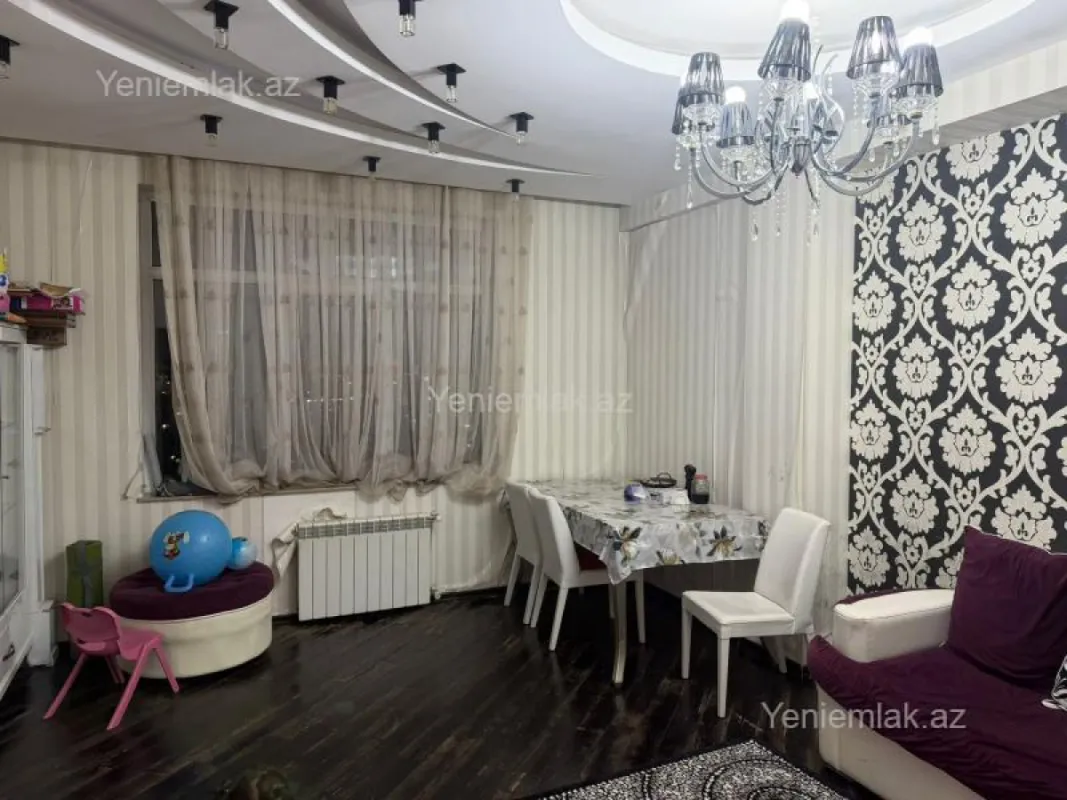 Satılır 3 otaqlı yeni tikili 100 m²
