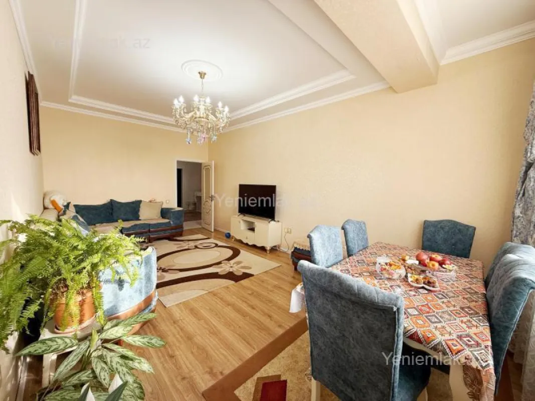 Satılır 3 otaqlı yeni tikili 110 m²