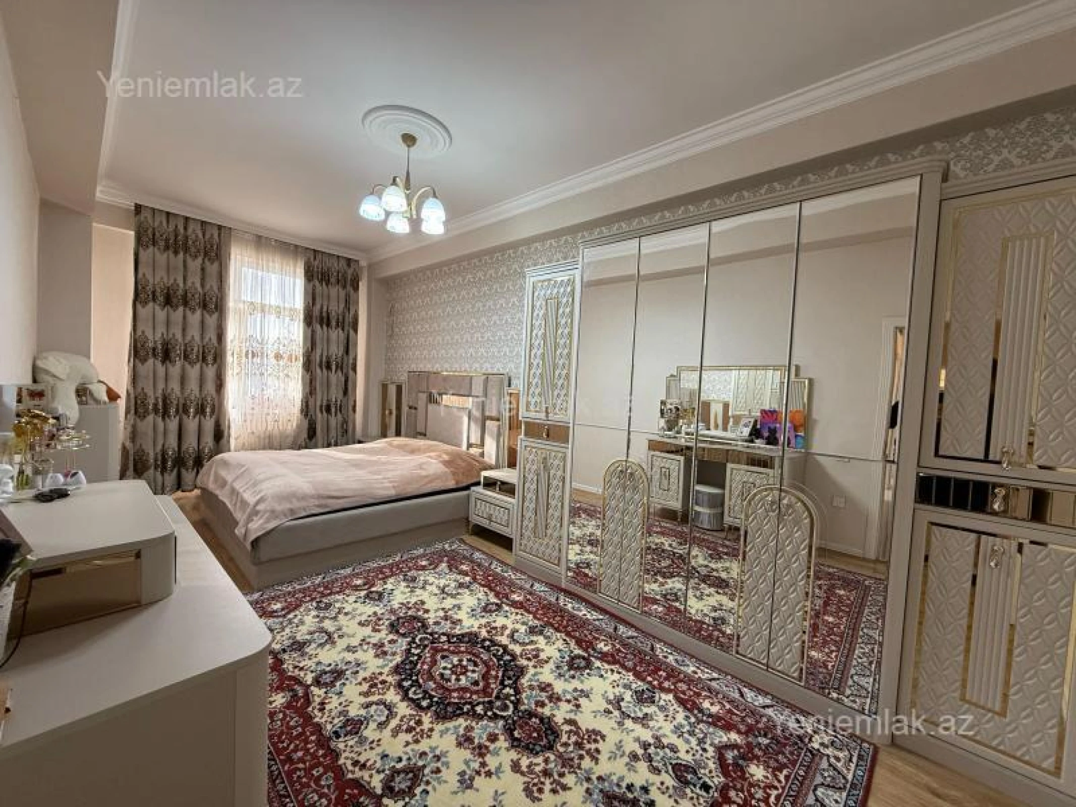 Satılır 3 otaqlı yeni tikili 110 m²