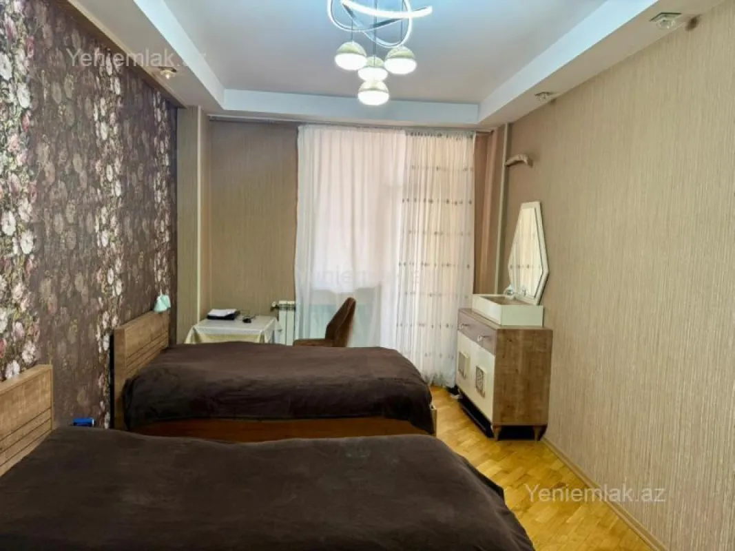 Satılır 2 otaqlı yeni tikili 80 m²