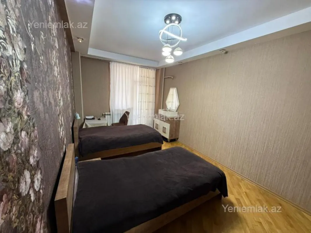 Satılır 2 otaqlı yeni tikili 80 m²
